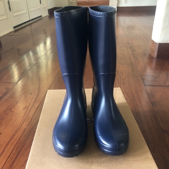 ugg shelby matte rain boots